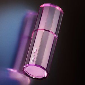 Light Lock Highlight Fluid  *Fight or Flight